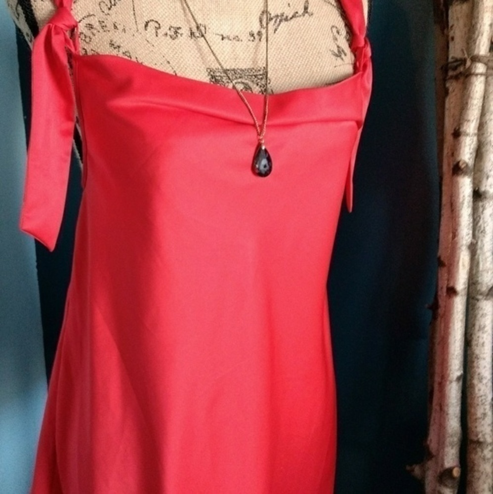 Go international Red top